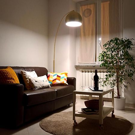 A Casa Di Pizz - Bilocale Con Parcheggio Privato Apartment Savona Exterior foto