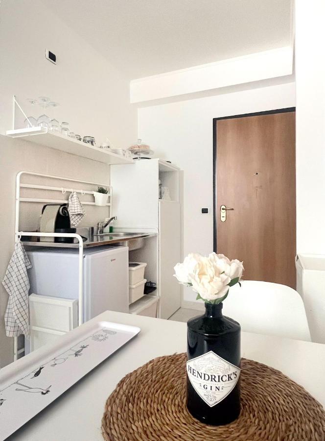 A Casa Di Pizz - Bilocale Con Parcheggio Privato Apartment Savona Exterior foto